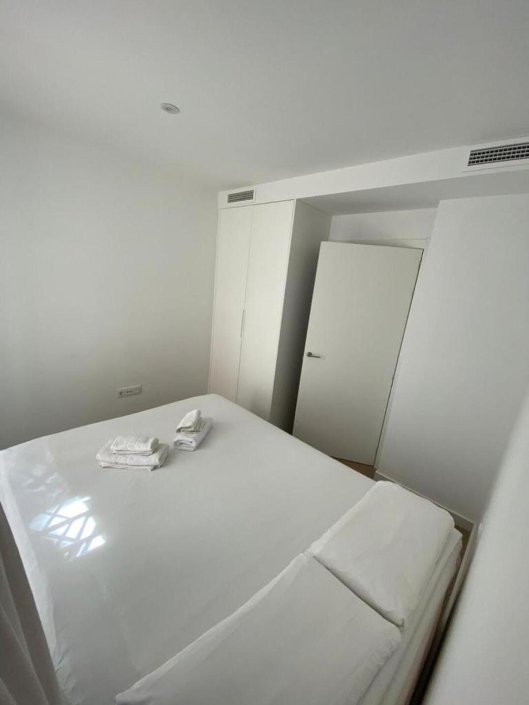Apartamentos Mercado Central فالنسيا المظهر الخارجي الصورة